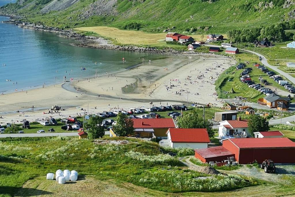 Arctic Lodge Tromvik With Jacuzzi 特罗姆瑟 外观 照片